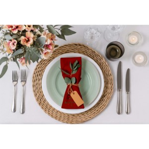 Élégante serviette en coton rouge avec broderie pour la décoration de table, serviette en coton pour Noël - Product Image 1
