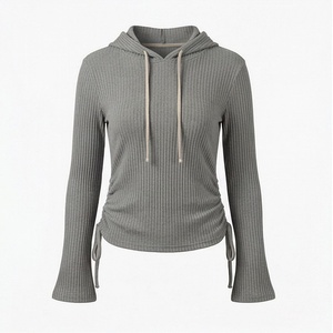 Sweat à capuche en coton pour femme, manches longues, coupe courte, poche cargo, respirant, design personnalisé imprimé, vêtements de haute qualité - Product Image 1