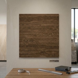 กระเบื้องพอร์ซเลนลายหินอ่อนสีเบจ ขนาด 60x60 ซม. ผิวด้าน แกะสลักเคลือบเงา สำหรับปูพื้นและผนัง โครงการวิลล่า รับผลิตตามแบบ OEM มาตรฐาน ISO - Product Image 6