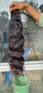 Trama de cabello ondulado negro indio Cabello ondulado suave y sedoso para trenzar Público objetivo Cabello ondulado indio Cabello de extremo completo - Product Image 6