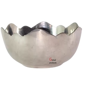 Cuenco para servir fruta seca y ensalada de metal con bordes curvos acabados en plata de aspecto simple para hotel y restaurante - Product Image 1