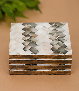Ensemble de sous-verres carrés en mosaïque de nacre faits à la main pour tasses à café et boissons - Product Image 5