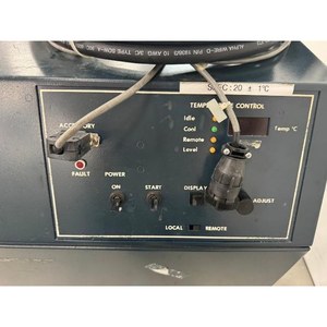 Enfriador de Recirculación de Goma NESLAB HX-75 Usado Como Está, Piezas de Equipos Semiconductores Legacy - Product Image 2