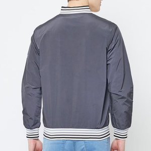 Blouson bomber gris pour homme avec col et poignets rayés, fermeture éclair, vêtement d'extérieur décontracté en polyester, idéal pour l'automne - Product Image 2