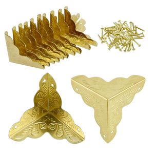 Protezioni Angolari Decorative in Metallo Dorato Anticato 2,5x2,5 cm, Confezione da 12, per Mobili, Scatole e Gioielli - Product Image 1