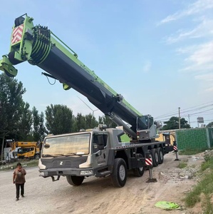 Grue mobile d'occasion ZOOMLION ZTC1300H853 de 130 tonnes, faible kilométrage, 5000 heures, pour travaux routiers et infrastructures (modèle 2021) - Product Image 4
