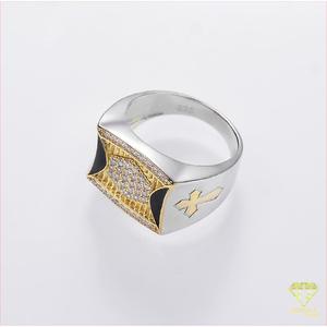 Bague signet carrée en argent sterling 925 avec diamant de laboratoire de qualité supérieure et face de pierre détaillée pour les revendeurs en gros - Product Image 3