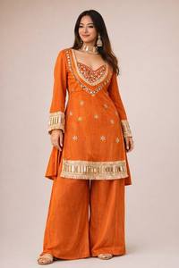 Kurta élégante en rayonne brodée Chikan à manches longues pour femme, tenue ethnique indienne, séchage rapide et sans plis, idéale pour les mariages - Product Image 3