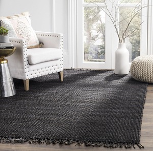 Tapis en jute noir uni tissé à la main avec franges, écologique, couleur unie, à poils plats - Product Image 1