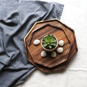 Plateau pliable artisanal en bois d'acacia écologique avec finition polie pour la présentation de fruits et légumes |   Vaisselle pour la restauration de fête - Product Image 3