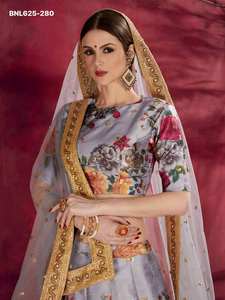 Hermoso Lehenga-Choli-Dupatta de seda artística de alta calidad con estampado floral, bordado con Dori, Zari y lentejuelas, color gris, suministro al por mayor. - Product Image 6