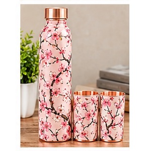 Ensemble de bouteilles d'eau en cuivre faites à la main avec motif de fleurs de cerisier, vaisselle portable pour les voyages et l'usage quotidien - Product Image 1