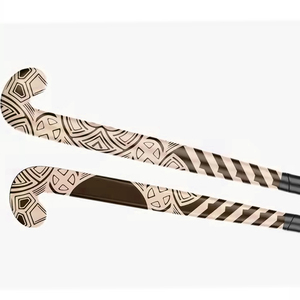 Bâton de hockey composite haut de gamme pour intérieur et extérieur, conçu pour un contrôle précis, des frappes puissantes et une durabilité par excellence par Red Mark Sports - Product Image 4