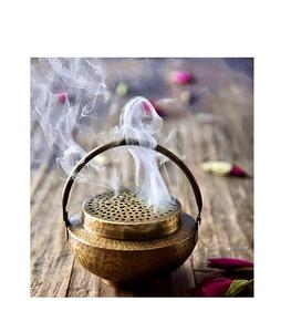 Brûleur d'encens festif en aluminium durable pour des moments de joie, améliorant l'humeur grâce au doux Oud indien - Product Image 1