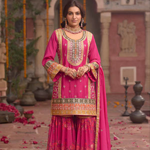 Traje Palazzo Moderno Chinon Listo para Usar con Bordado de Cording Dori y Lentejuelas para Bodas, Fiestas, Graduaciones y Diwali - Product Image 1