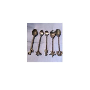 ช้อนกาแฟค็อกเทลทองเหลืองพรีเมียมหรูหราทันสมัยแบบใช้แล้วทิ้ง ชุดห้าชิ้น ขอบตรง ปลอดภัยสำหรับเครื่องล้างจาน ใช้ตกแต่งได้ - Product Image 1