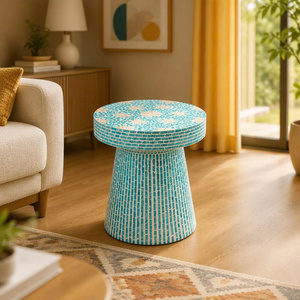 Table d'appoint extérieure ronde en mosaïque, base en pierre bleue et blanche, design côtier, meubles résistants aux intempéries - Product Image 4