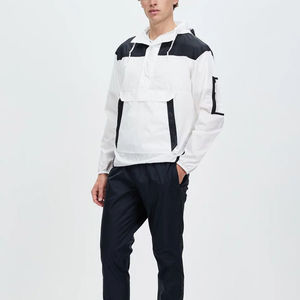 Veste coupe-vent blanche pour homme avec empiècements bleu marine et poches, style sportif printanier, coupe classique, logo personnalisé - Product Image 4