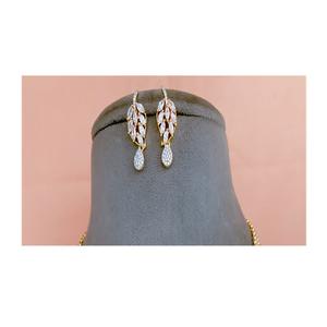 Elegante conjunto de collar y aretes con piedras chapadas en oro de la mejor calidad, ideal para bodas y ocasiones festivas, para mujeres. - Product Image 2
