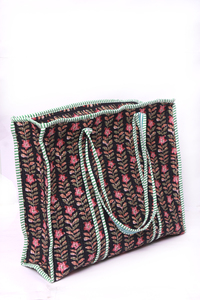 Sac fourre-tout matelassé imprimé à la main, sac de voyage en coton, sac fourre-tout floral, sac de shopping bohème, sac léger pour tous les jours - Product Image 4
