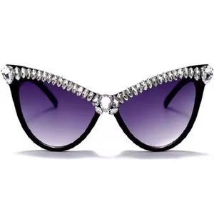 Dernières Lunettes de Vue Unisexe de Créateur Violettes avec Monture Marron Confortables pour Usage Quotidien Ornées de Diamants Moissanite - Product Image 1