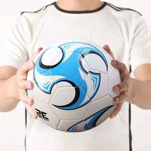 Balones de fútbol laminados de cuero PU de alta calidad, impermeables, tamaño 5, para partidos, entrenamiento y práctica en clubes. - Product Image 4