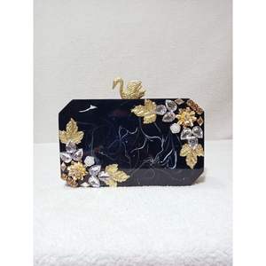 Pochette élégante en résine faite à la main pour femmes, sac à main pour mariage, ensemble cadeau - Product Image 3