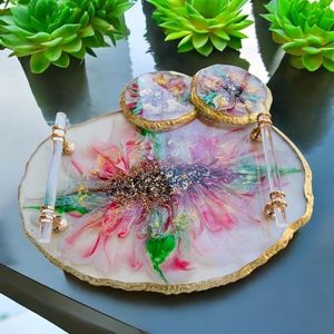 ชุดถาดเสิร์ฟเรซิ่นลายดอกไม้พร้อมจานรองแก้ว ถาดแต่งหน้าขอบสีทอง - Product Image 1
