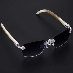 Gafas de Sol Rectangulares Sin Montura con Decoración de Cruz de Moissanita, Lentes Anti-Reflejantes, Espejo, Unisex, Protección UV400, Lujo para Adultos - Product Image 2