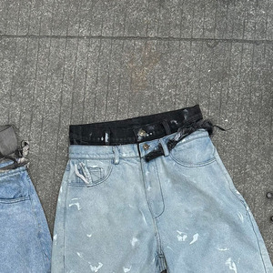 Vaqueros de hombre personalizados con estampado de pedrería, estilo vintage, holgados, con cordones dobles en la cintura, estilo urbano, 100% denim. - Product Image 5