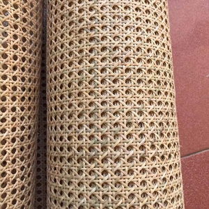 หวายธรรมชาติเวียดนามแบบม้วน ขนาด 45 ซม. ลายหกเหลี่ยมแบบดั้งเดิมสำหรับเฟอร์นิเจอร์ มุม 28 องศา - Product Image 1