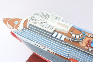 Modèle de bateau en bois Queen Elizabeth, décoration écologique pour la maison par MS, artisanat de haute qualité, cadeau original, prix imbattable - Product Image 2