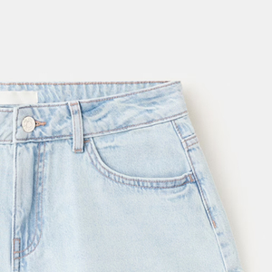 Breathable And Comfortable Flexible Fabric Denim Shorts For Women With Pockets And Button Closure Summer Collection 2026 Denim - Product Image 4