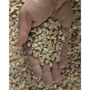 Galets jaunes de Sienne 3-8mm - Sacs de 25kg - Product Image 1