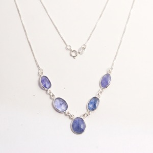 สร้อยคอแทนซาไนต์ธรรมชาติ เงินแท้ 925 ประดับแบบ Bezel Set หลายเม็ด สร้อยคอพลอยประจำเดือนธันวาคม งานแฮนด์เมด ของขวัญสำหรับเธอ - Product Image 5