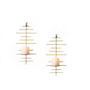เชิงเทียนโลหะติดผนังดีไซน์สร้างสรรค์ - Product Image 1