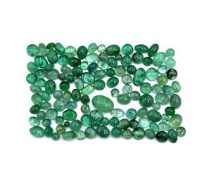 พลอยมรกตธรรมชาติจากแซมเบีย รูปทรงผสมแบบคาโบชอง ขนาด 3*4-4*6 มม. น้ำหนัก 10 กะรัต สำหรับทำเครื่องประดับ - Product Image 4