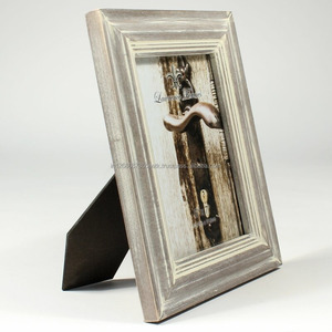 Cadre photo mural carré en bois durable et écologique Casglow Heritage MK Modèle 008, design classique moderne, orientation verticale - Product Image 2