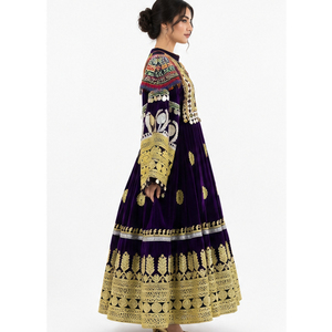 Robe Kurta Traditionnelle en Soie Violette avec Broderie Dorée pour Femme, Tenue Ethnique de Mariage, Longueur au Sol, Style Indien, Pakistanais et Afghane - Product Image 2