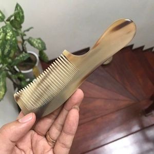 Peigne en corne naturelle pour démêler les cheveux épais, soin des cheveux lisses et outil de massage doux du cuir chevelu - Product Image 4