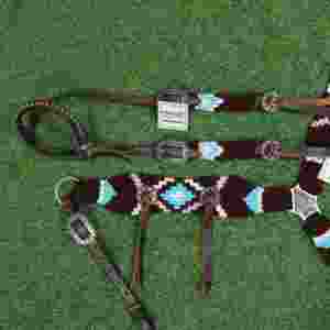 Juego de cabezada de mohair negro y azul cielo decorado con cincha frontal a juego de 32 pulgadas con cuero argentino - Product Image 6