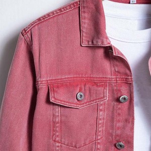 Veste en jean patchwork rouge pour homme, col rabattu, boutons sur le devant, couleur unie, coupe classique, en coton, pour l'automne - Product Image 2