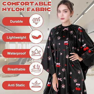 Cape de coiffure noire à imprimé floral cerise, en polyester anti-adhérent, avec fermeture à bouton-pression réglable - Product Image 5