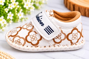 Zapatos de Lona para Bebé, con Estampado Floral, Suaves, con Correa Ajustable, Suela de Raxine Acolchada, para Todas las Temporadas, Qureshi Trading - Product Image 2