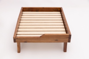 Modern Acacia <b>Wood</b> Dog <b>Bed</b> Frame | OEM Vietnam | Waterproof Finish - Product Image 3