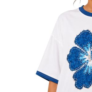 Camiseta Blanca Extra Grande Personalizada para Mujer con Estampado Gráfico de Flor de Hibisco Azul, Camiseta Casual de Algodón para Verano, Personalizada OEM ODM al por Mayor - Product Image 3