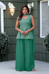 Traje Palazzo de Diseñador con Bordado de Lentejuelas y Pedrería, Top de Georgette con Diseño de Estrellas y Sharara con Cinturón Bordado y Dupatta - Product Image 3