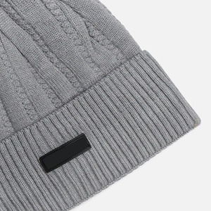 Fournisseur et fabricant de chapeaux, bonnets brodés de couleur unie, bonnets à séchage rapide, nouveaux modèles de bonnets pour l'hiver. - Product Image 3