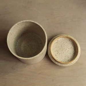 Juego de Recipientes Minimalistas con Acabado Glaseado Moteado, Tapa Segura y Diseño Liso, Elegante Organizador para Encimera o Despensa - Product Image 6