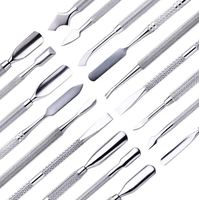 Pousse-cuticules professionnel en acier inoxydable double tête, finition artisanale de haute qualité, robuste, réutilisable, avec logo personnalisé